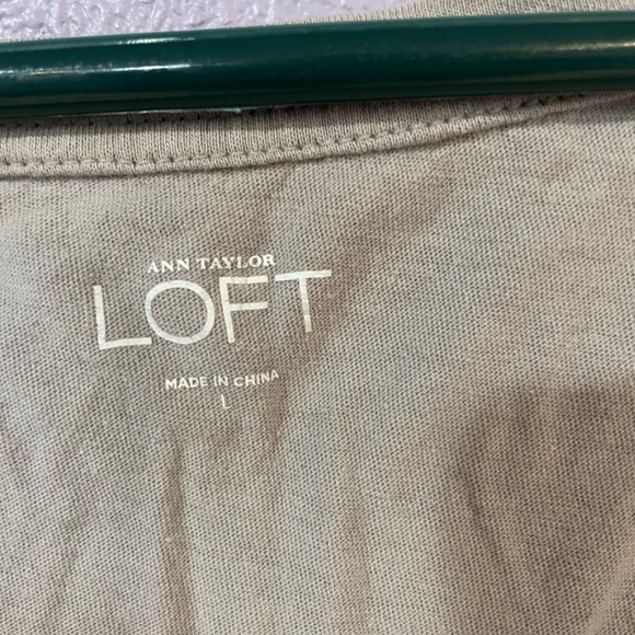 Ann Taylor Loft gray short sleeve top - Picture 2 of 3